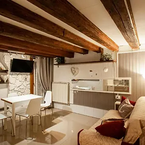 https://residenza-biennale-apartment.hotelinveneto.com
